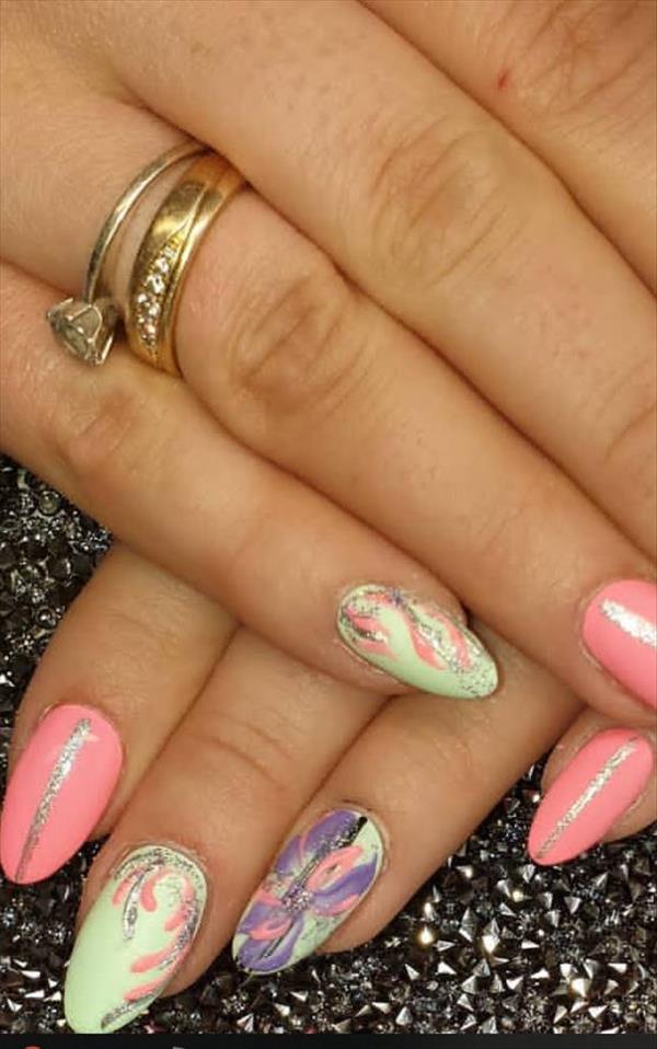Gogerous natural short almond nails design ideas to bright your Summer ...