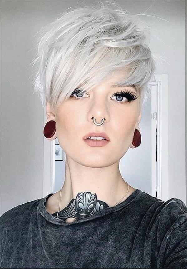 Chic short pixie hairstyle design