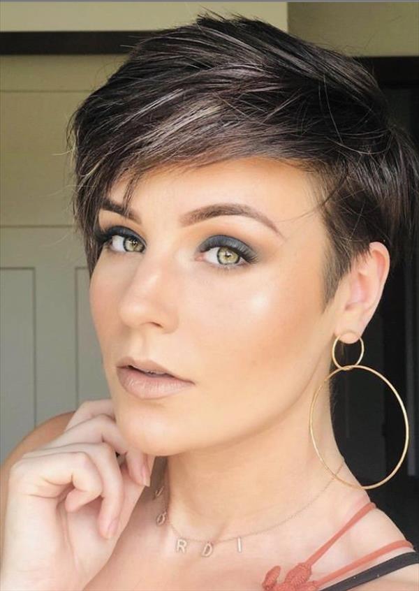 Chic short pixie hairstyle design