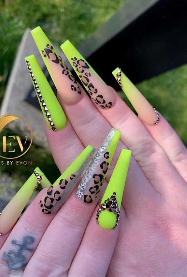 27 Gorgeous Acrylic coffin nails ideas to inspire you this Summer