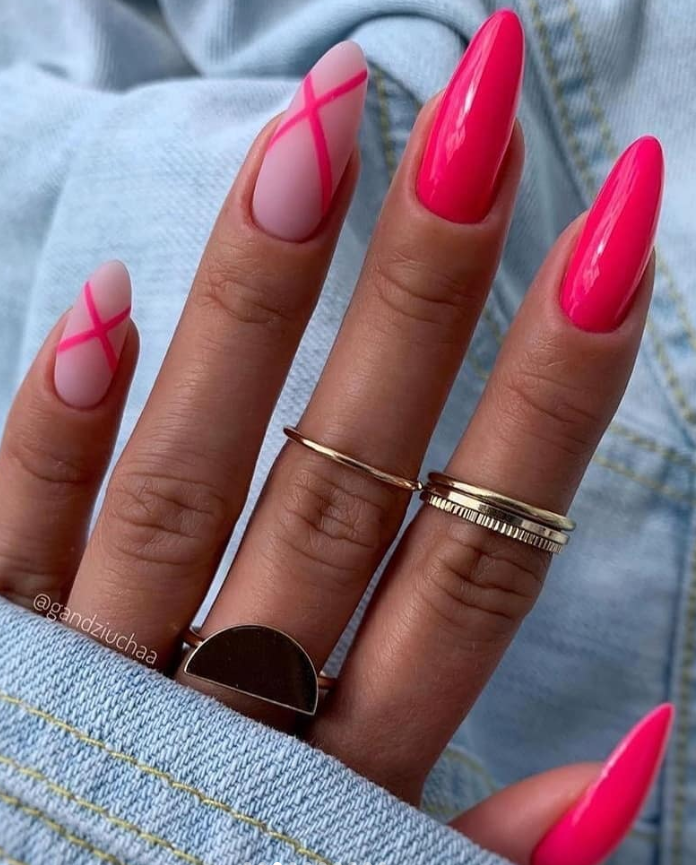 Trendy short almond nails design for creative summer nails 2020