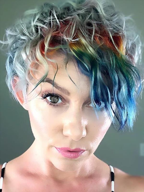 Curling Short Pixie Haircut 2020 How To Curl Sexy Short Hairstyle Cozy Living To A Beautiful Lifestyle