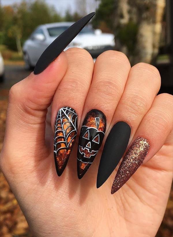 15 Popular hot Halloween acrylc nails design with spider nails ...