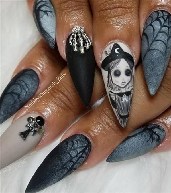 Gothic Halloween Nails Art - Skull Paw Metal Charms Manicure