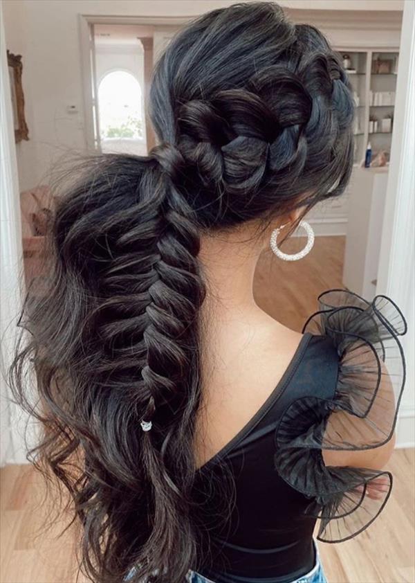 26 cool ponytail hairstyle design for medium-length hair - Mycozylive.com