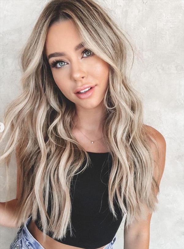 Wheat Blonde Is Every Indecisive Blonde's Perfect Hair Color for