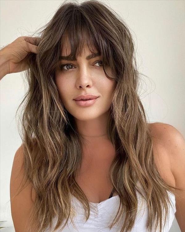 25 Curtain Bangs Long Hairstyles Ideas To Light Up Your Days Mycozylive