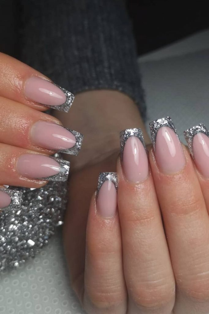 24 Elegant silver nails design for Prom nails to try 2021!