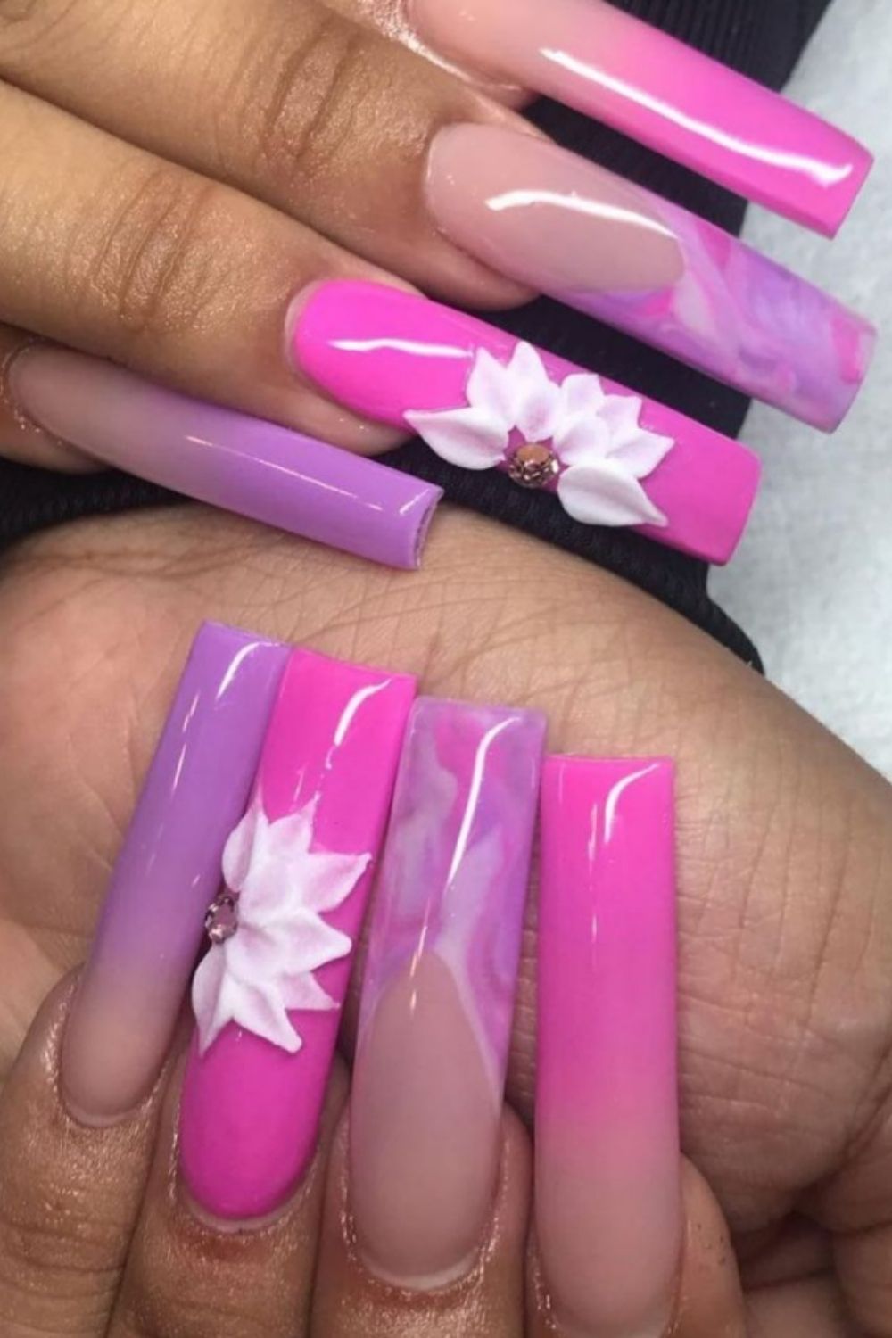  Purple nails for summer nail colors become a hit in the summer holiday.