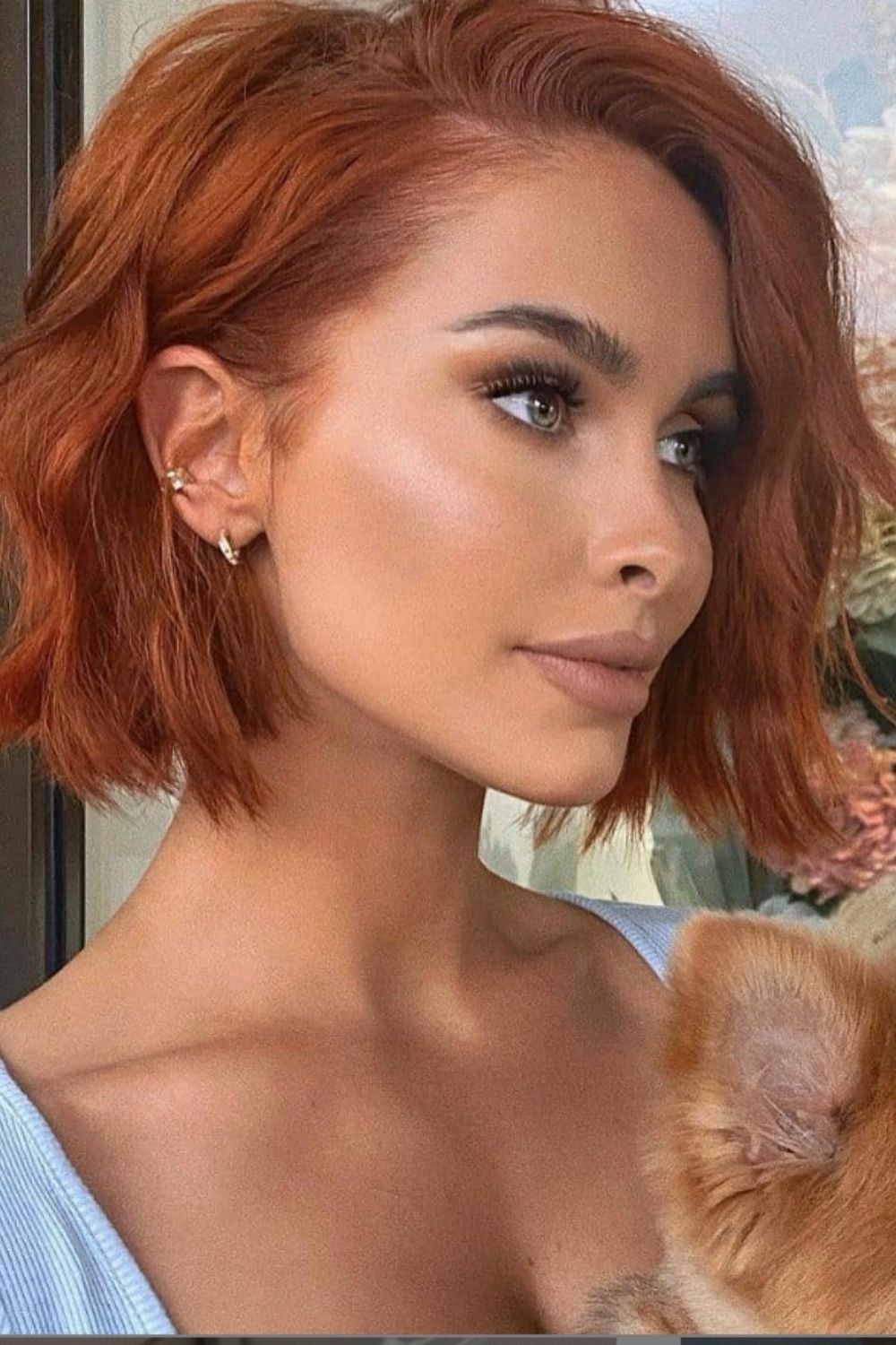 How to style women's messy short haircut and hairstyle 2021?