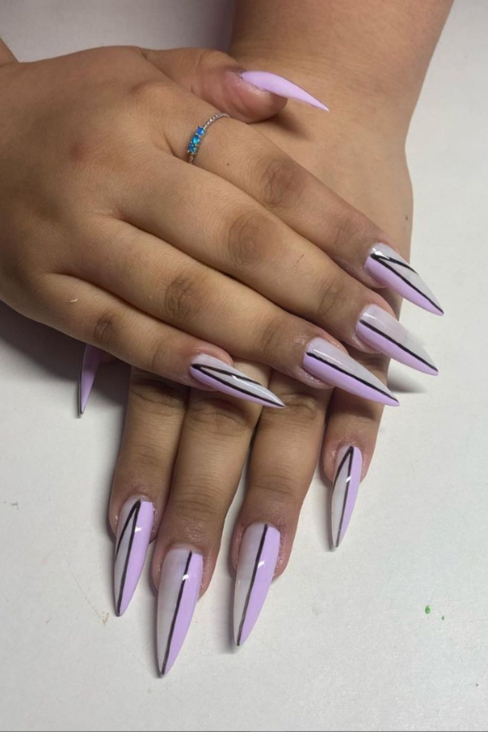  Purple nails for summer nail colors become a hit in the summer holiday.