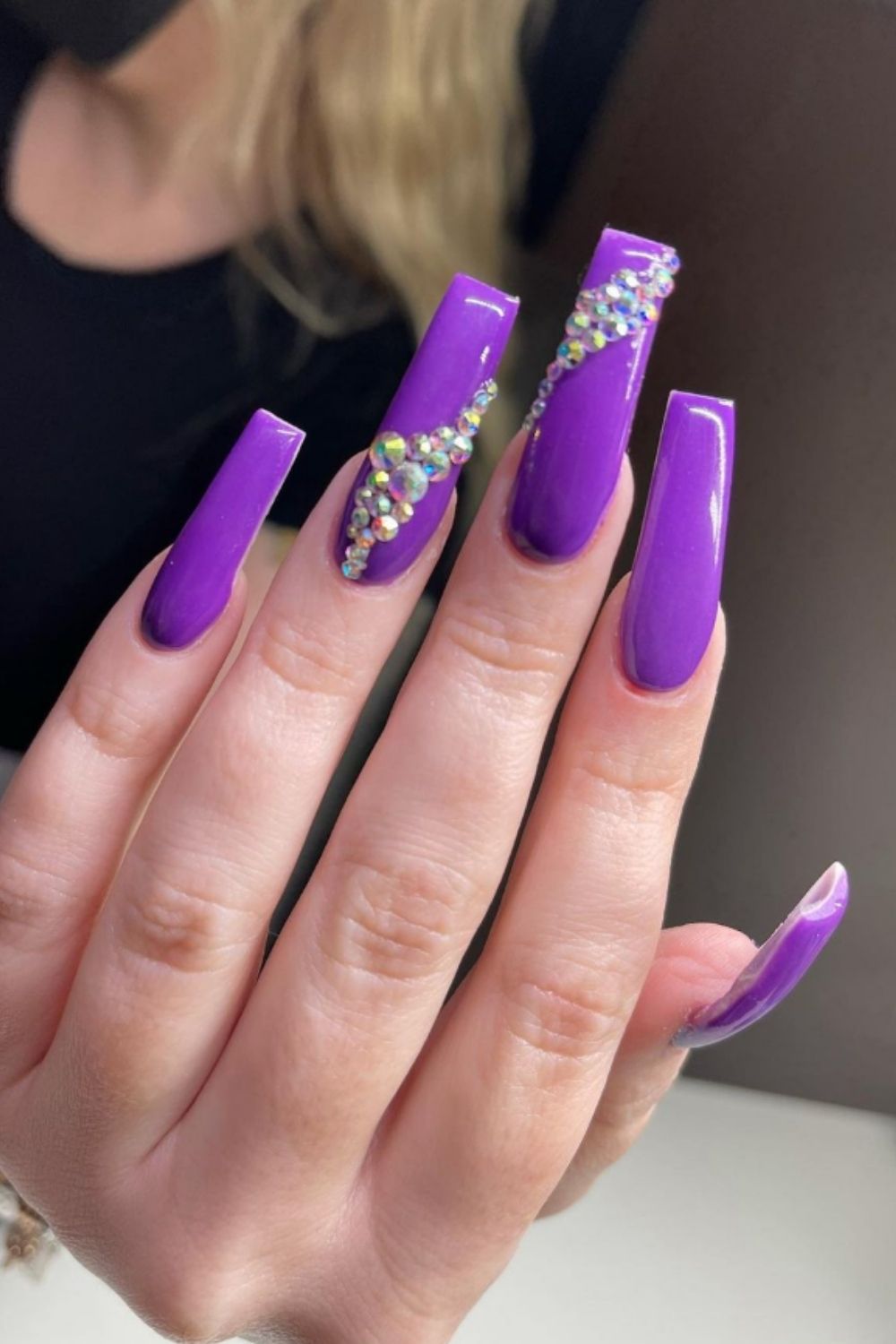  Purple nails for summer nail colors become a hit in the summer holiday.