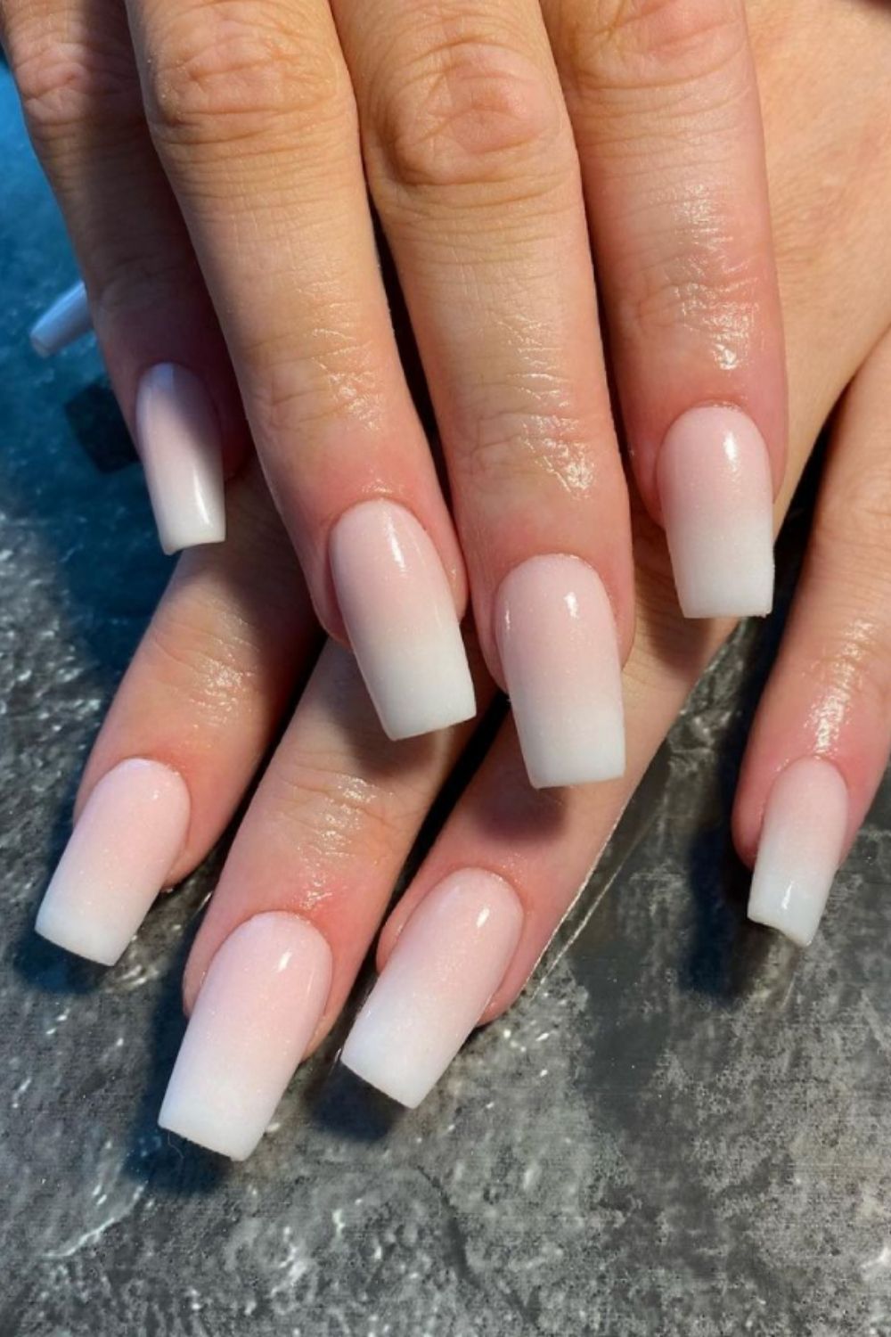 35+ Best trend of white acrylic nails for graduation nails