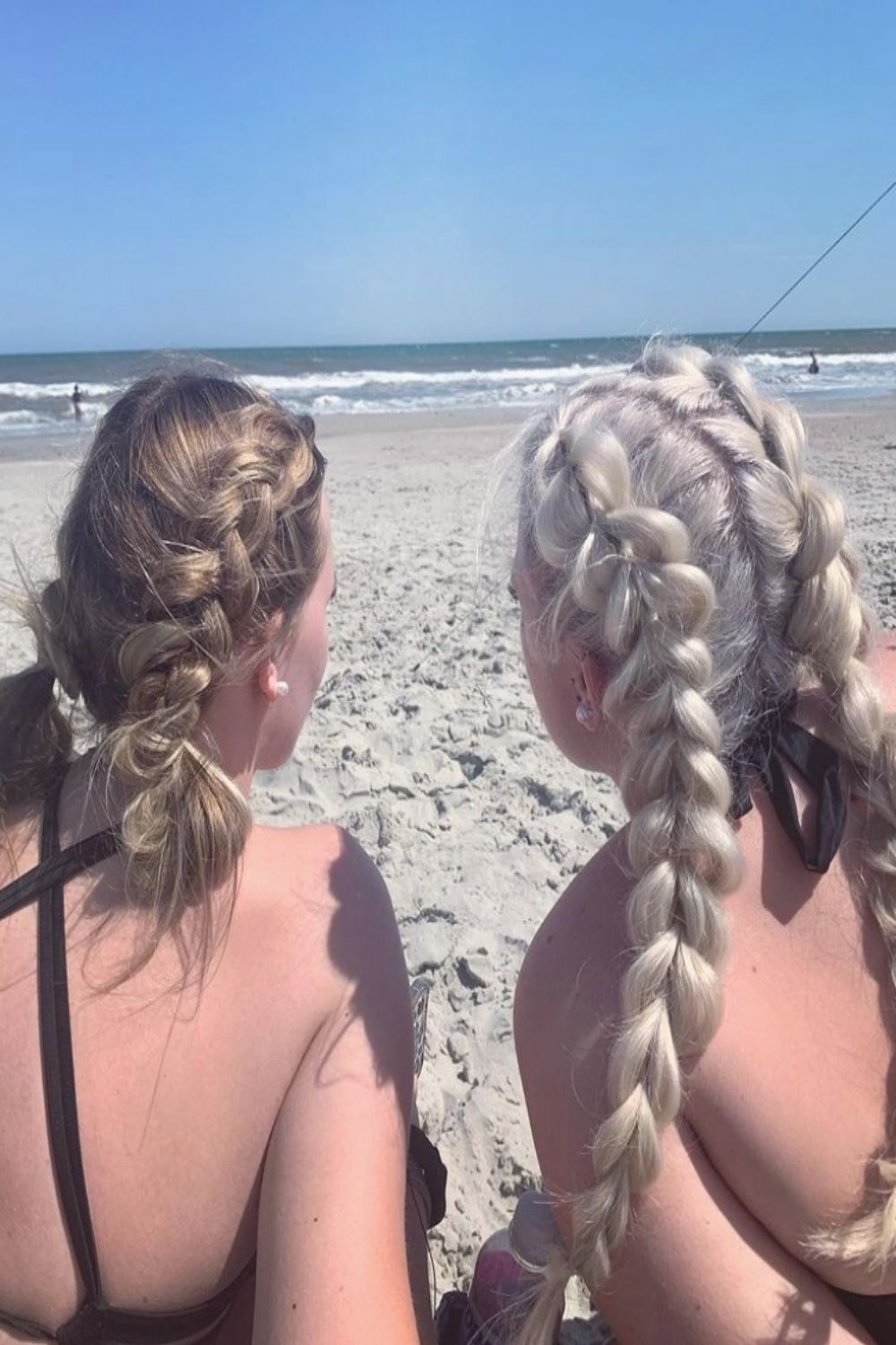 Beautiful Beach Hairstyle For A Meaningful Vacation 2021!