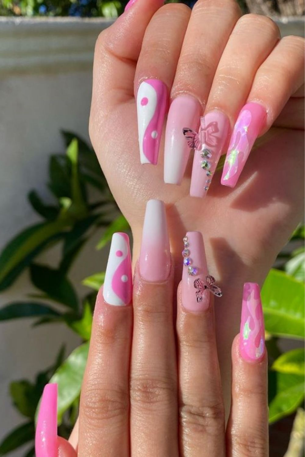 Pink ombre nails | the Millennial Version of a French Manicure