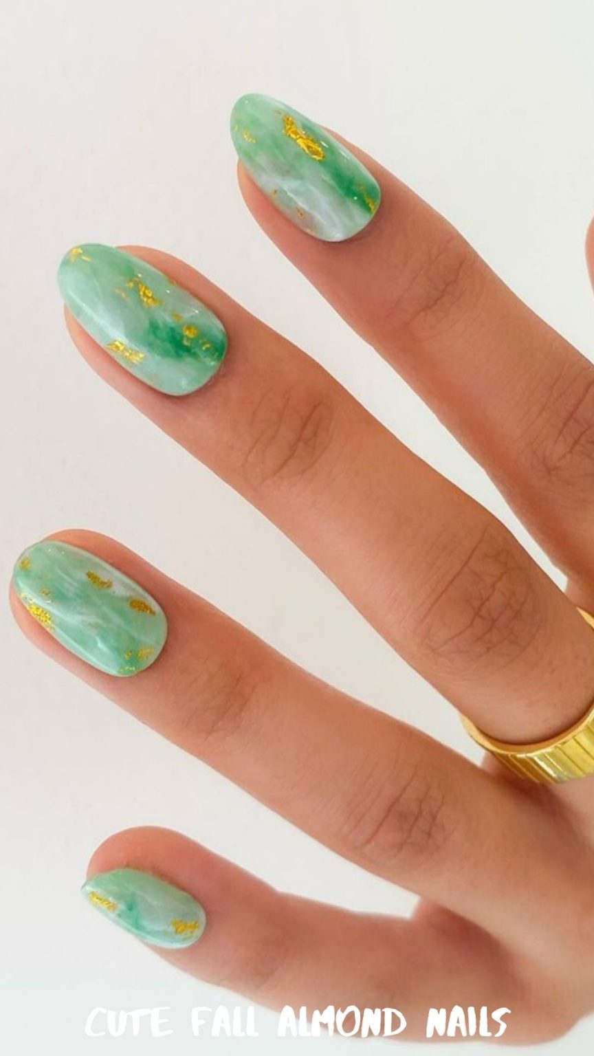 38 Best Short almond nail designs and Fall nail colors 2021 to try! Page 31 of 36