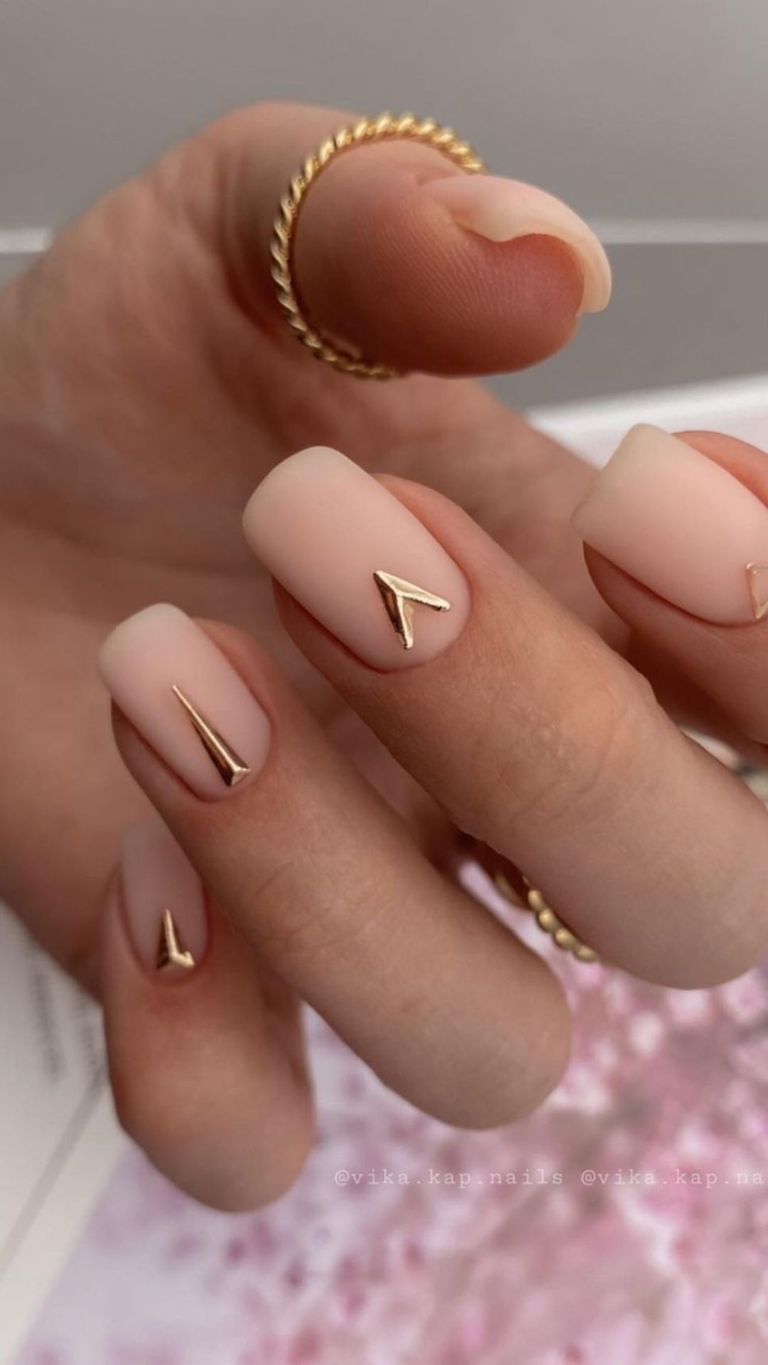  Best short square acrylic nails design to rock your Fall days 2021