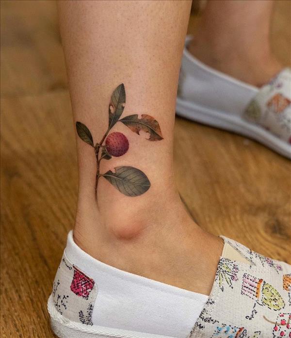 52 Best foot tattoos for women 2021 with significant meanings