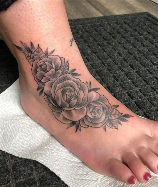 52 Best foot tattoos for women 2021 with significant meanings - Page 5 ...