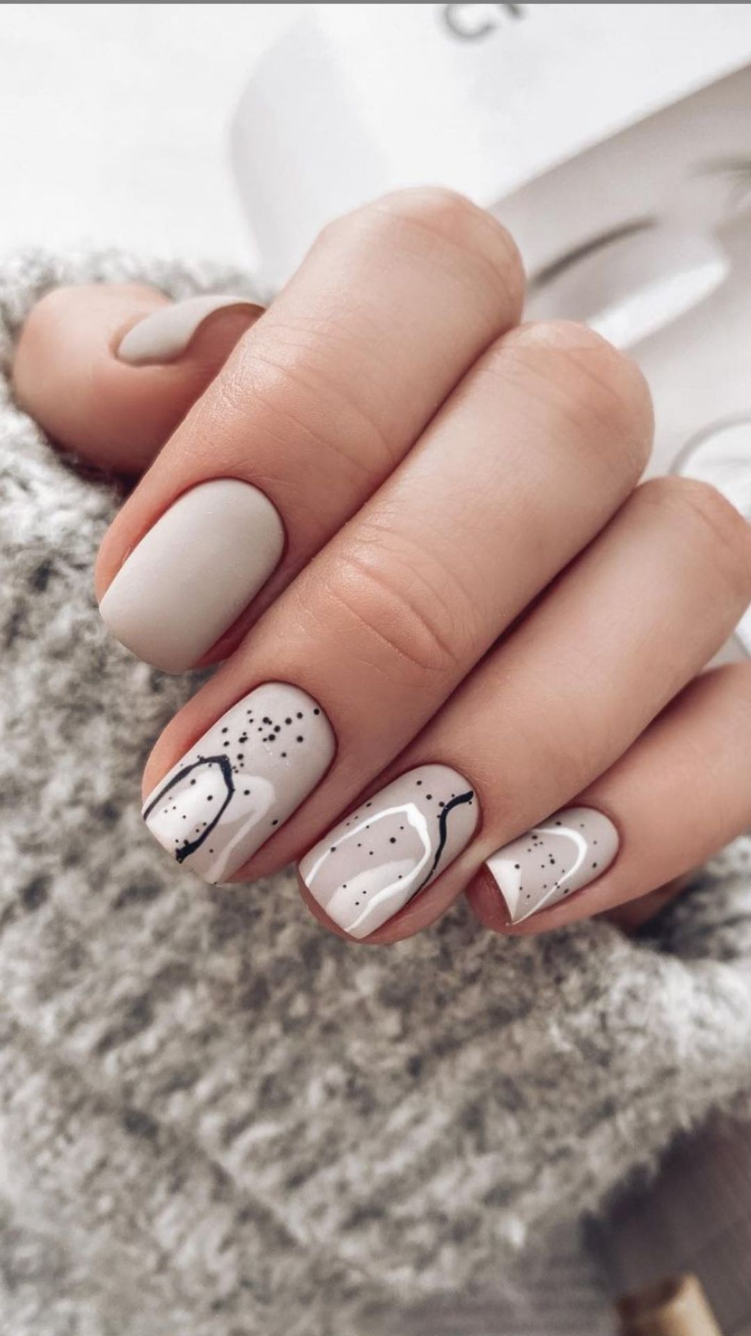  Best short square acrylic nails design to rock your Fall days 2021