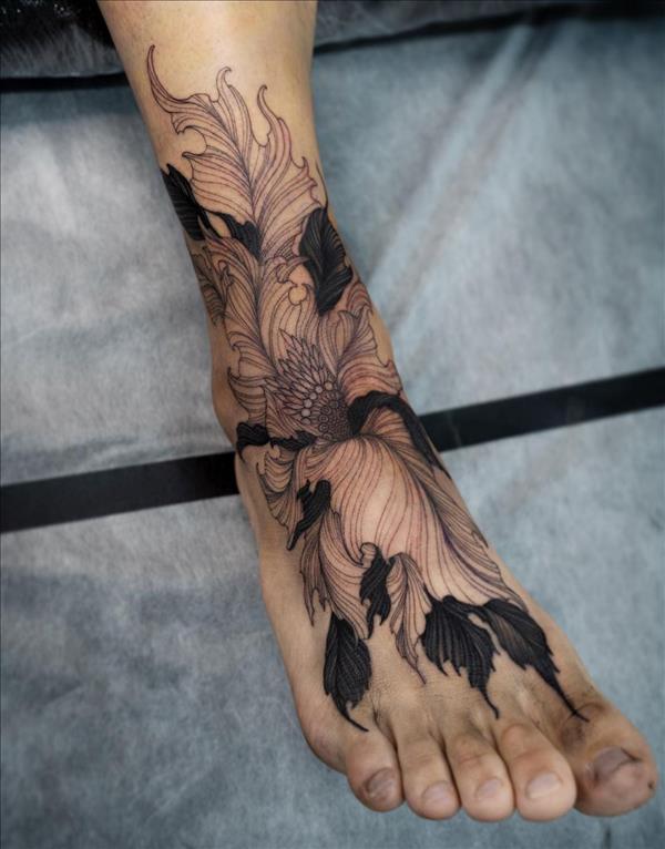 52 Best foot tattoos for women 2021 with significant meanings