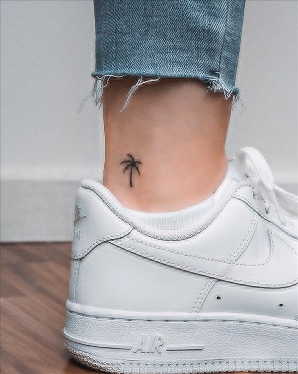 52 Best foot tattoos for women 2021 with significant meanings