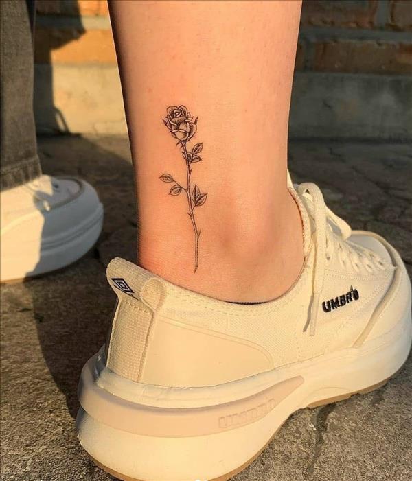 52 Best foot tattoos for women 2021 with significant meanings