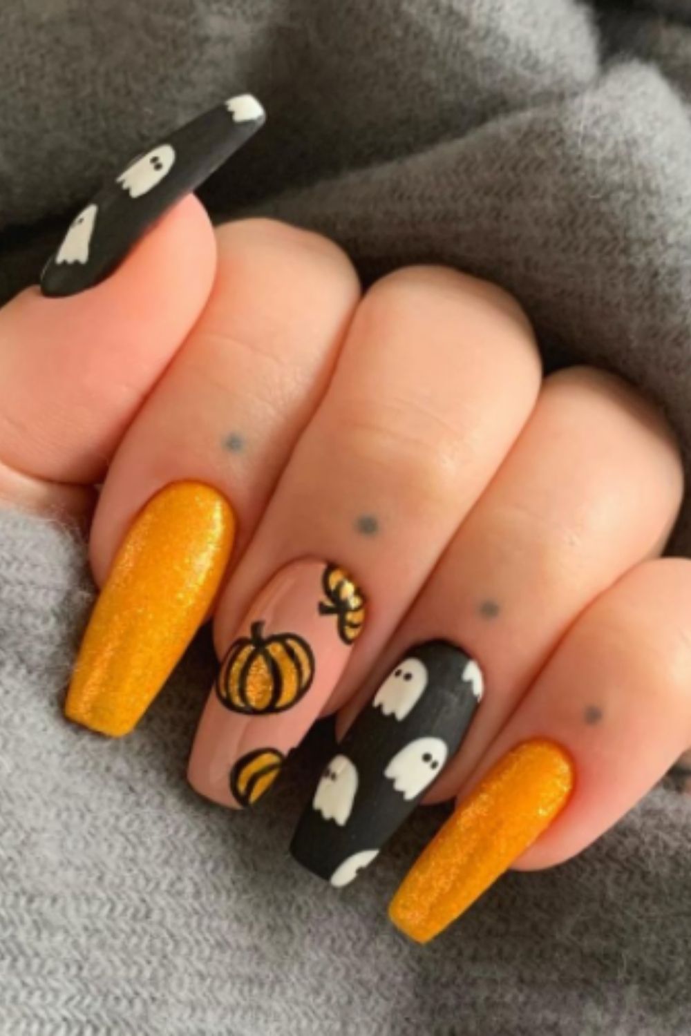 Pumpkin Nails For Halloween 