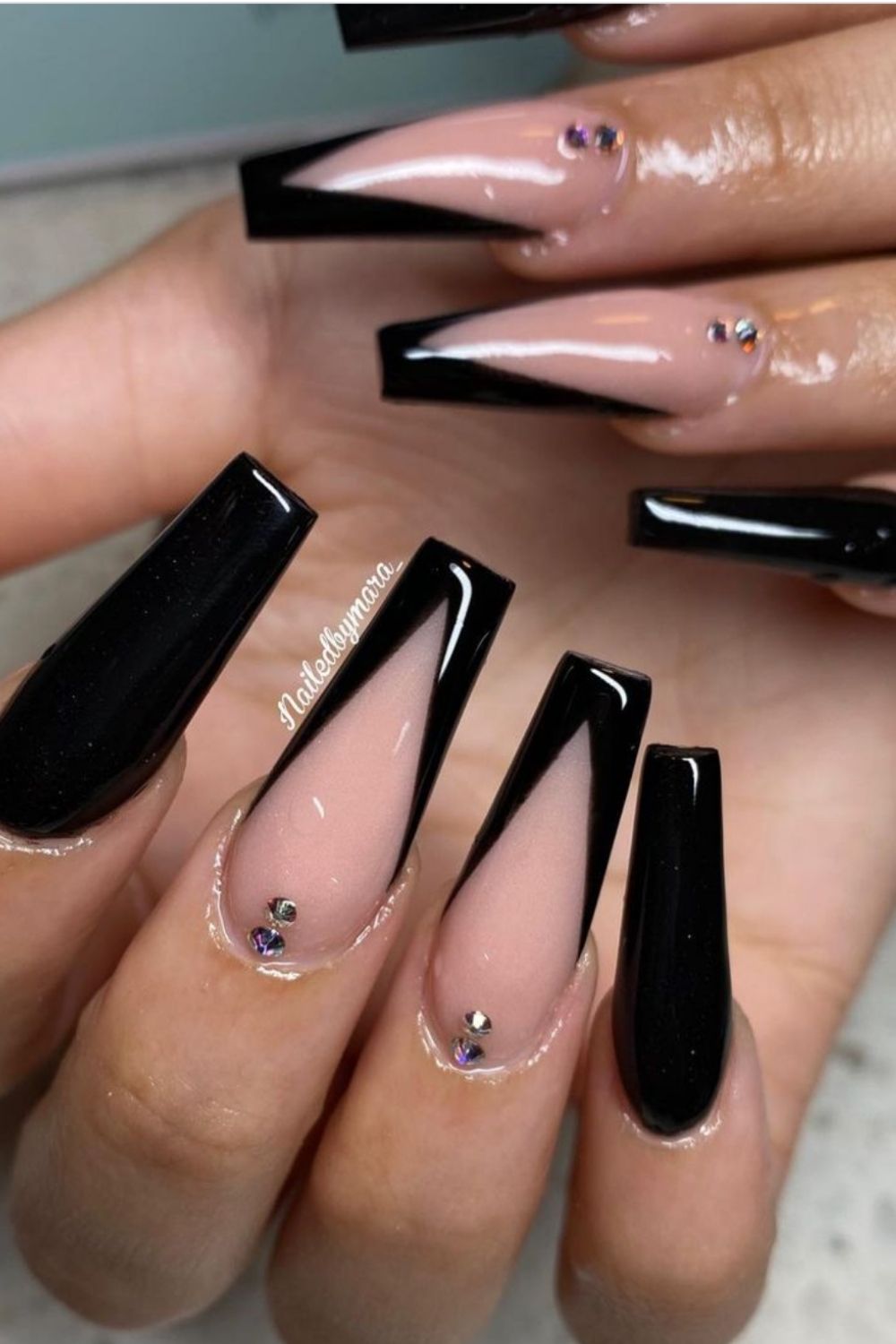 45 Top Homecoming nails with black nails 2021 to try