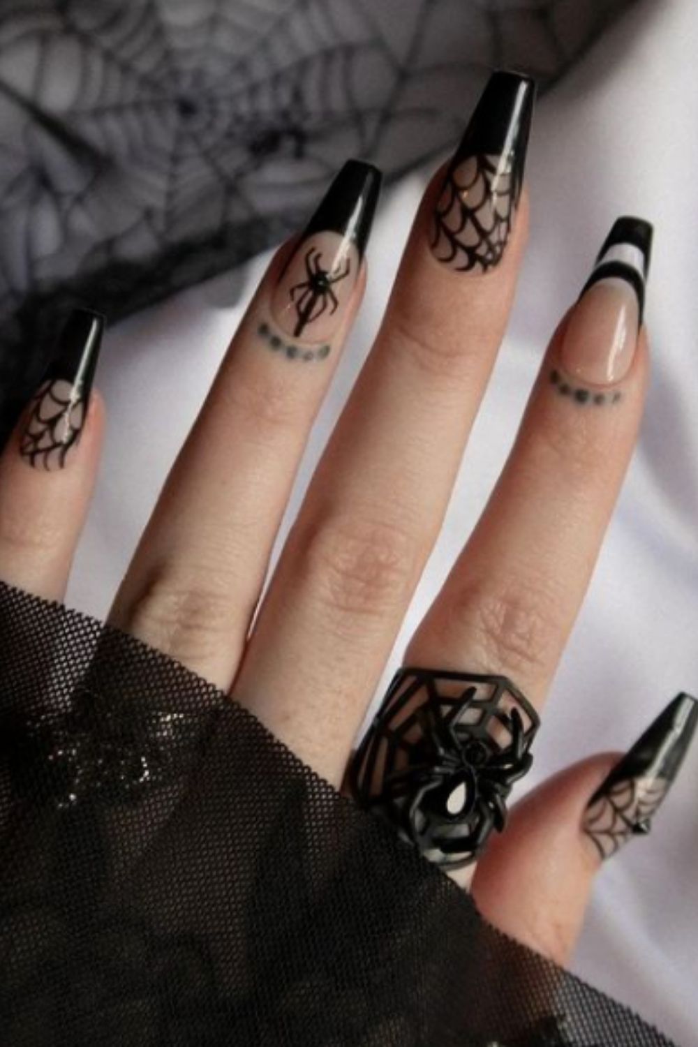 How Can We Style Halloween Nail?