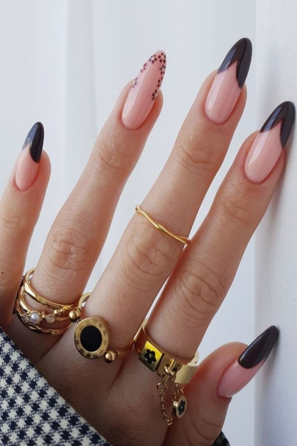 45 Top Homecoming nails with black nails 2021 to try