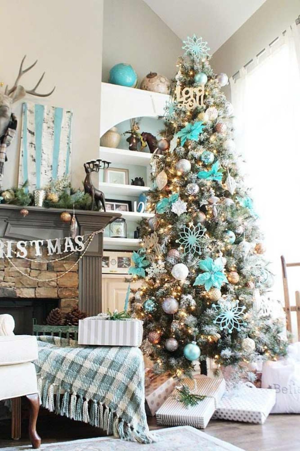 35 Awesome Christmas Tree Decoration Ideas 2021