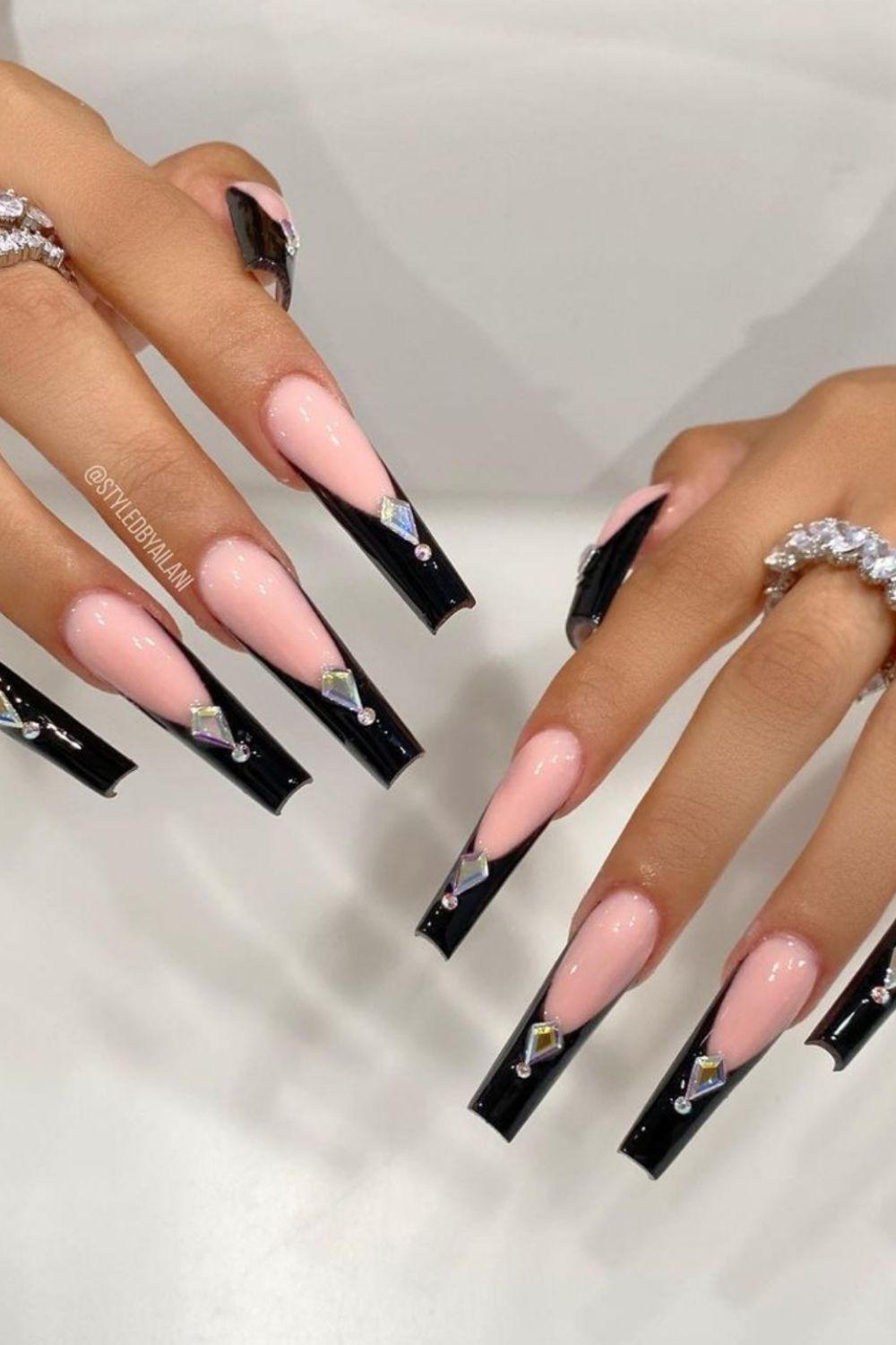 45 Top Homecoming nails with black nails 2021 to try