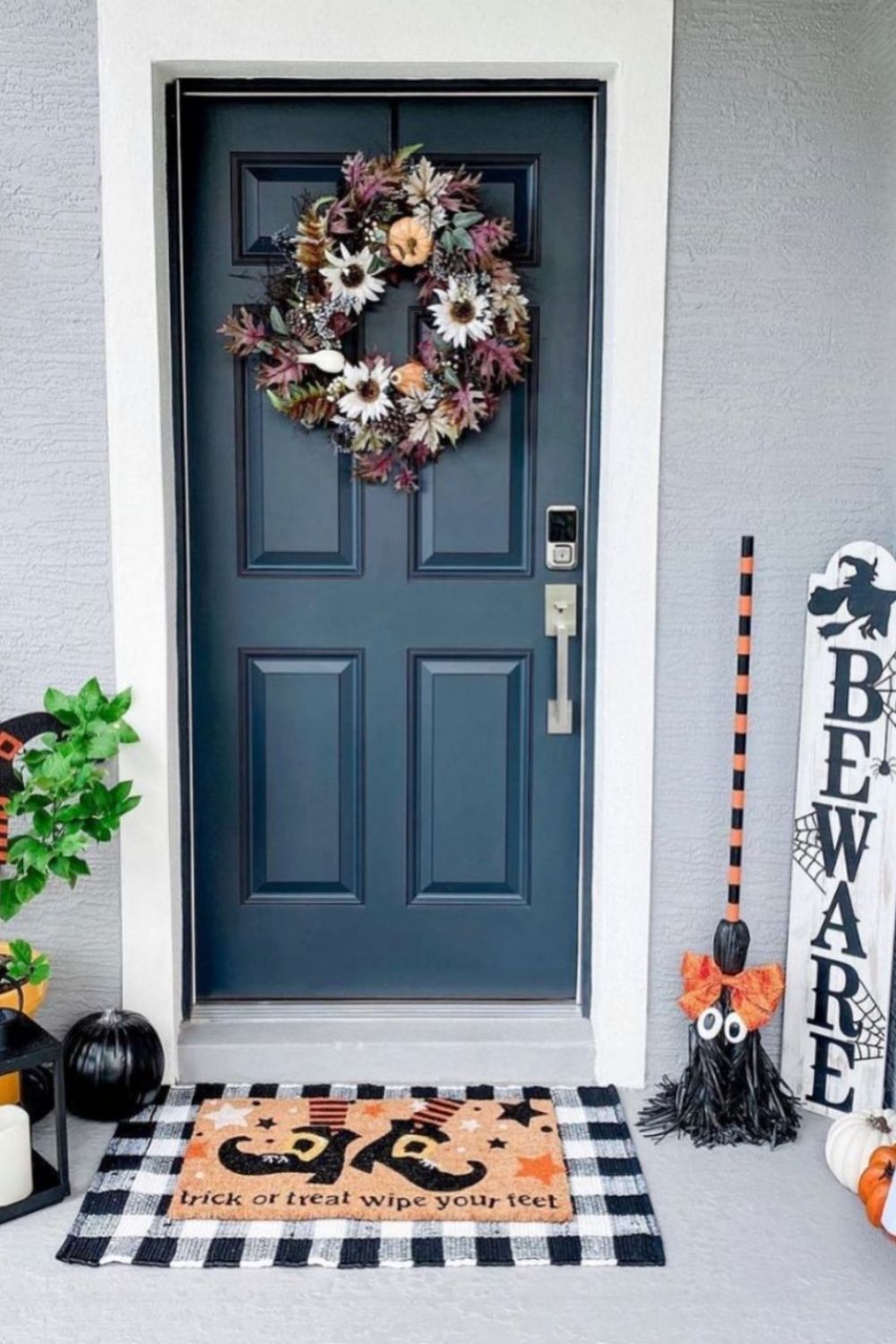 Spooky Halloween Outside Decorations ideas 2021