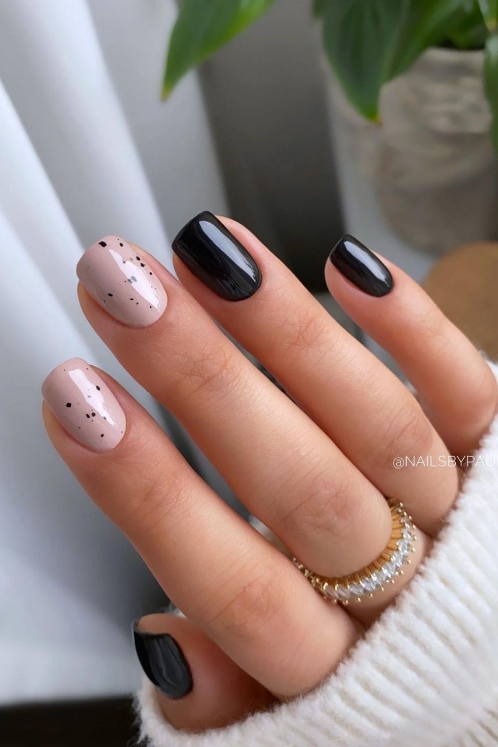 43 Best Black Acrylic Nails Designs in Short square nails for 2021 