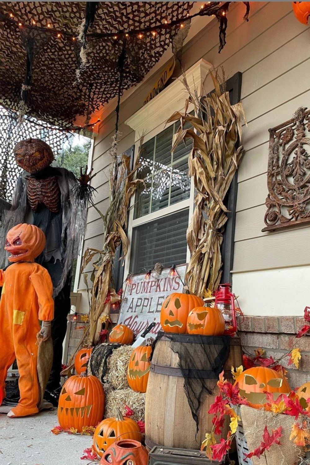 Spooky Halloween Outside Decorations ideas 2021