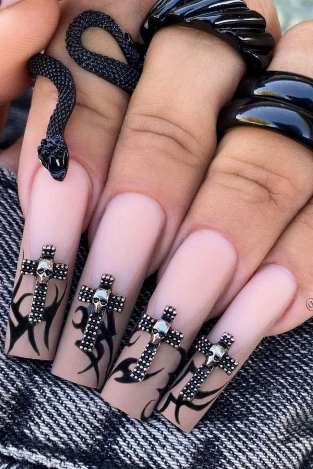 Best Halloween Coffin Nails Ideas 