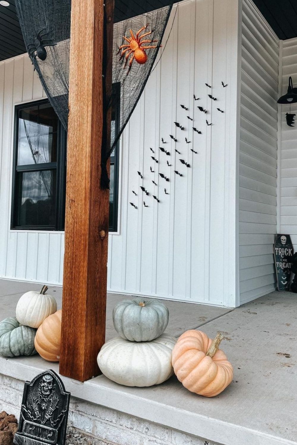 Spooky Halloween Outside Decorations ideas 2021