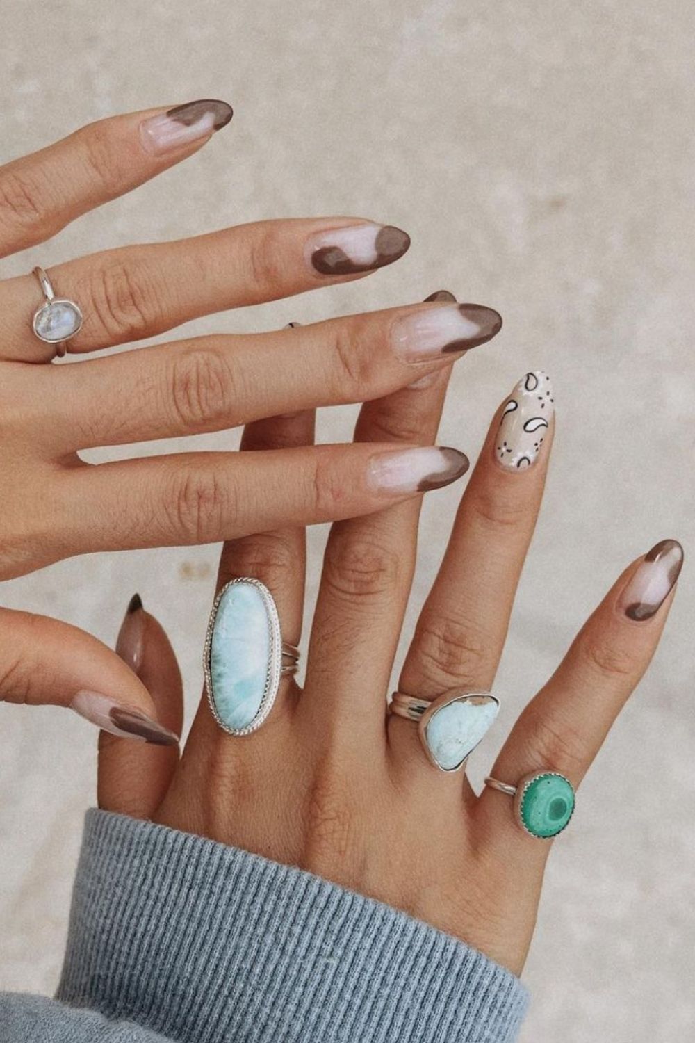 40+ Abstract Nail Art & Swirl Nails To Inspire Your Next Manicure