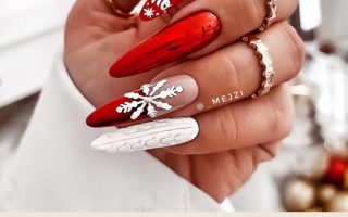 Best Christmas acrylic nails 2021 to light up your holiday