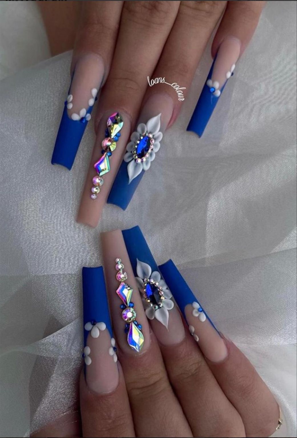 30+ Adorable blue coffin nails for Winter nail colors 2021 - Mycozylive.com