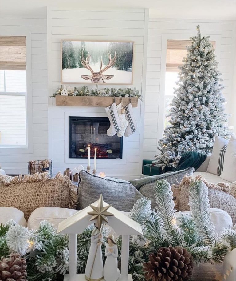 Christmas Aesthetic | 81 Ideal Christmas living room decor ideas