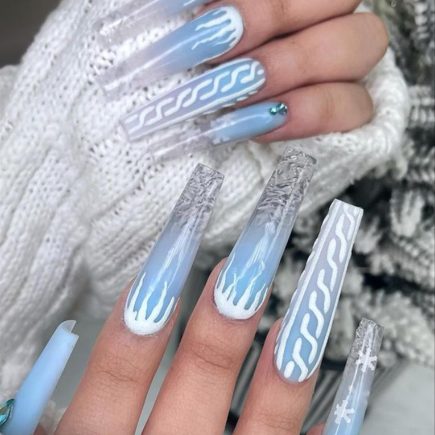 Adorable blue coffin nails for Winter nail colors 2021