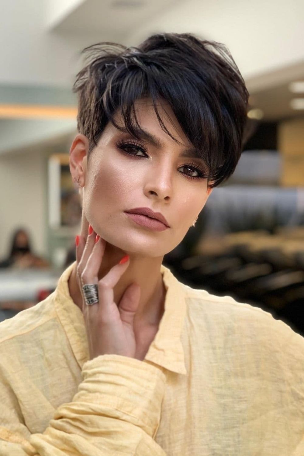 Best short pixie cut and short hairstyle for cool women