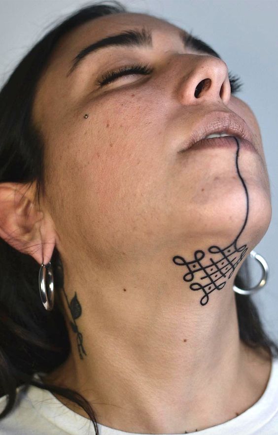 Pretty Neck Tattoos For Women To Be Cool