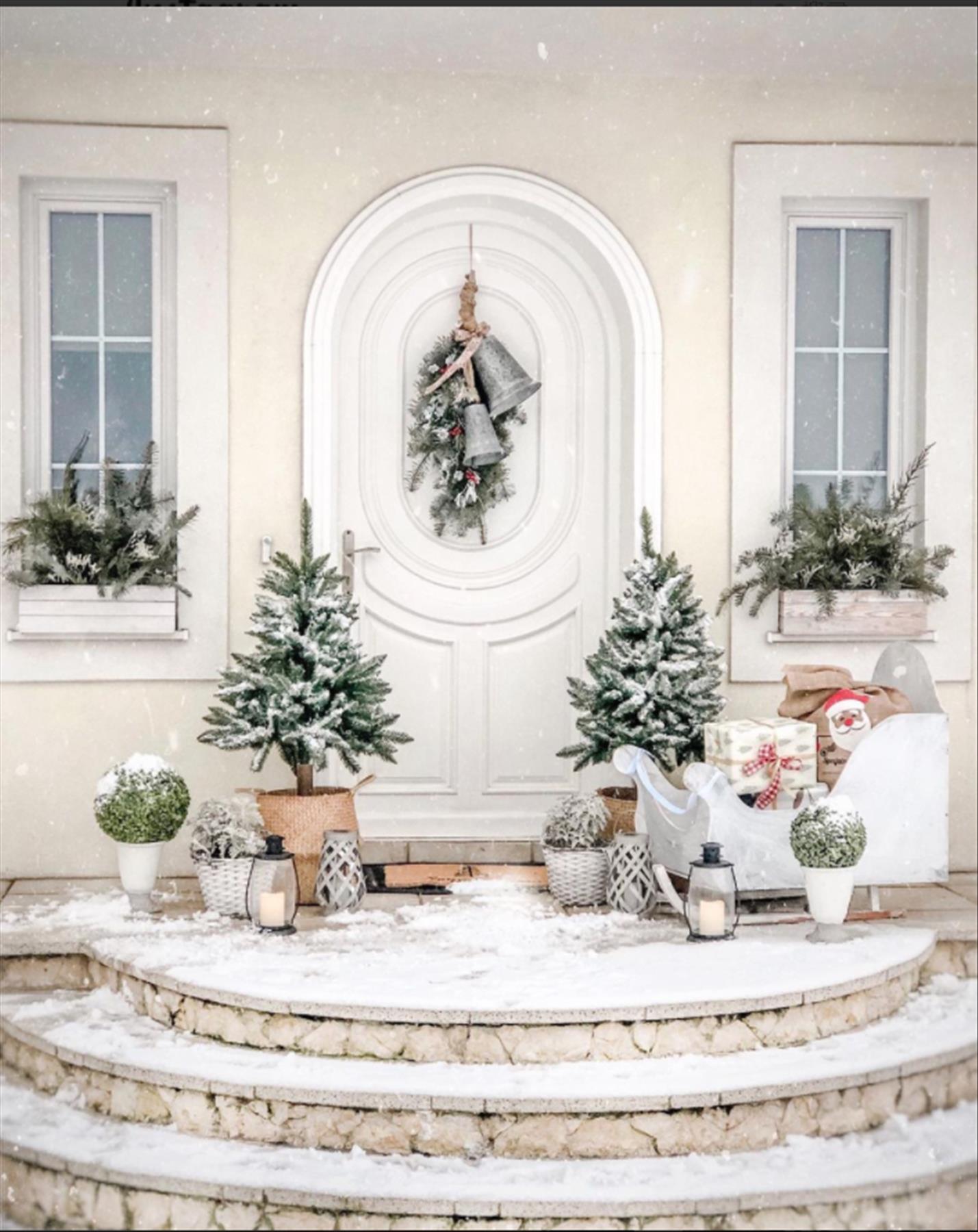 Best Christmas Porch Decorations for Christmas outdoor decor