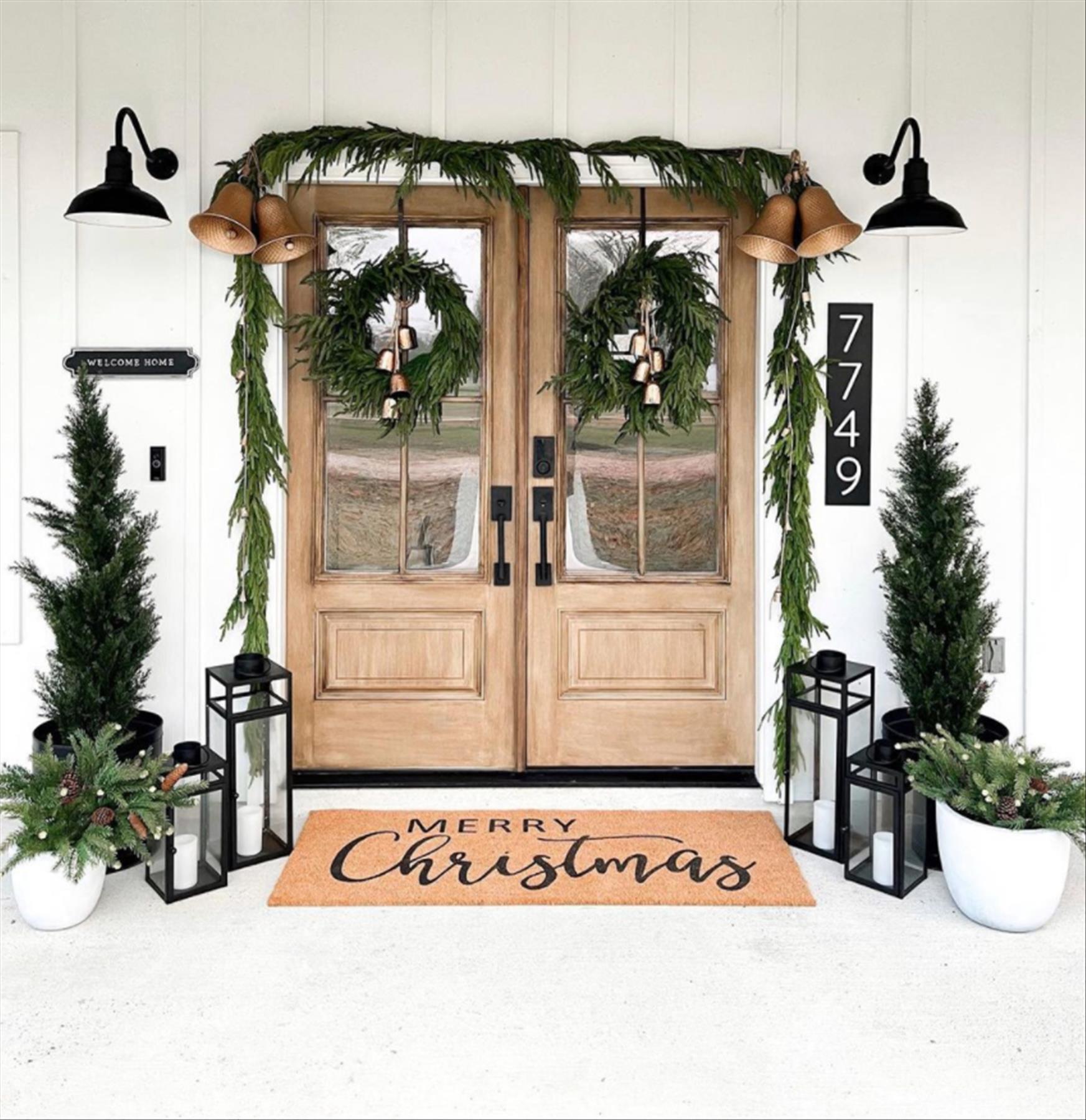 Best Christmas Porch Decorations for Christmas outdoor decor