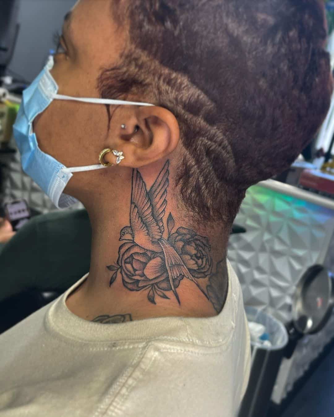 Pretty Neck Tattoos For Women To Be Cool