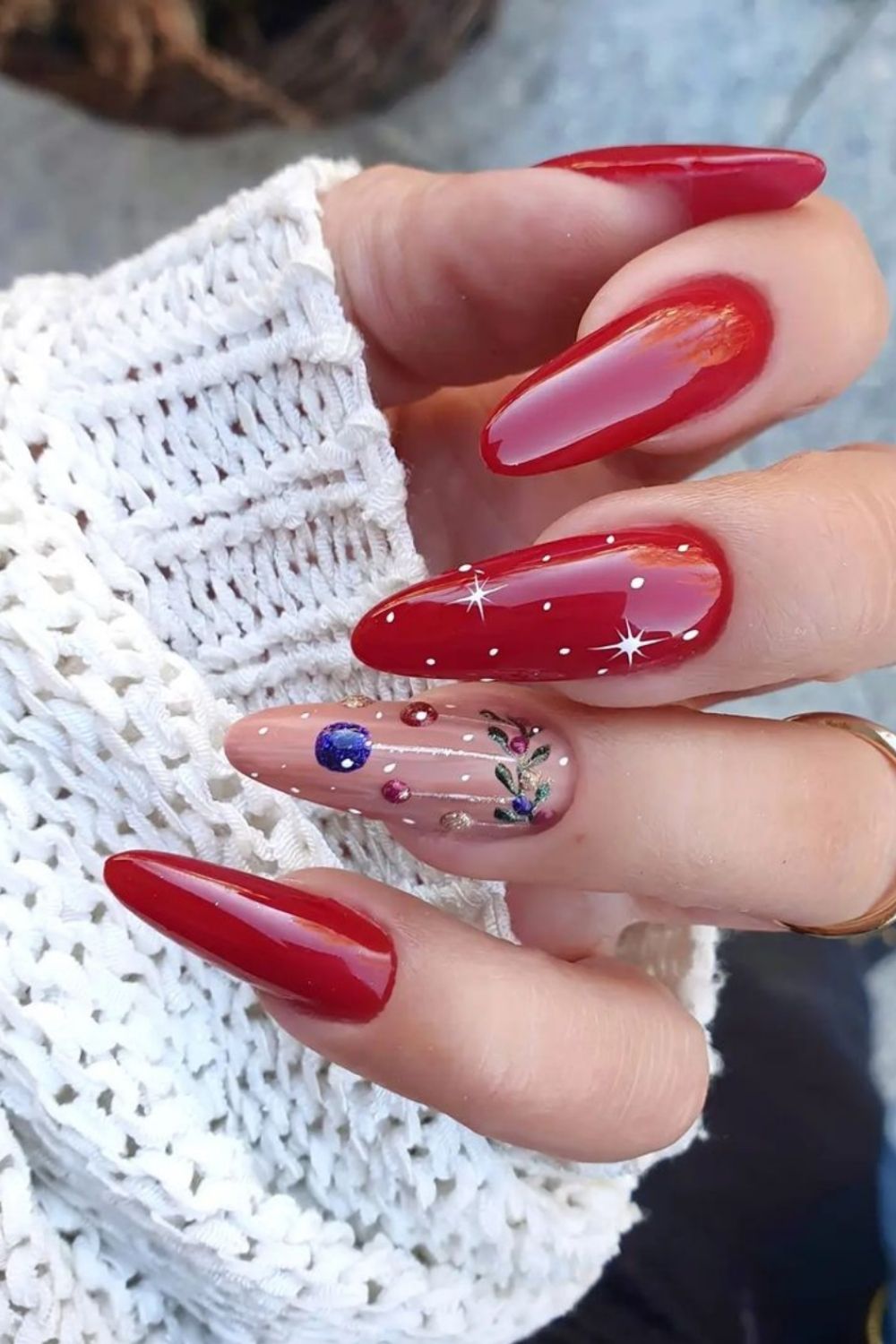Best Christmas acrylic nails 2021 to light up your holiday