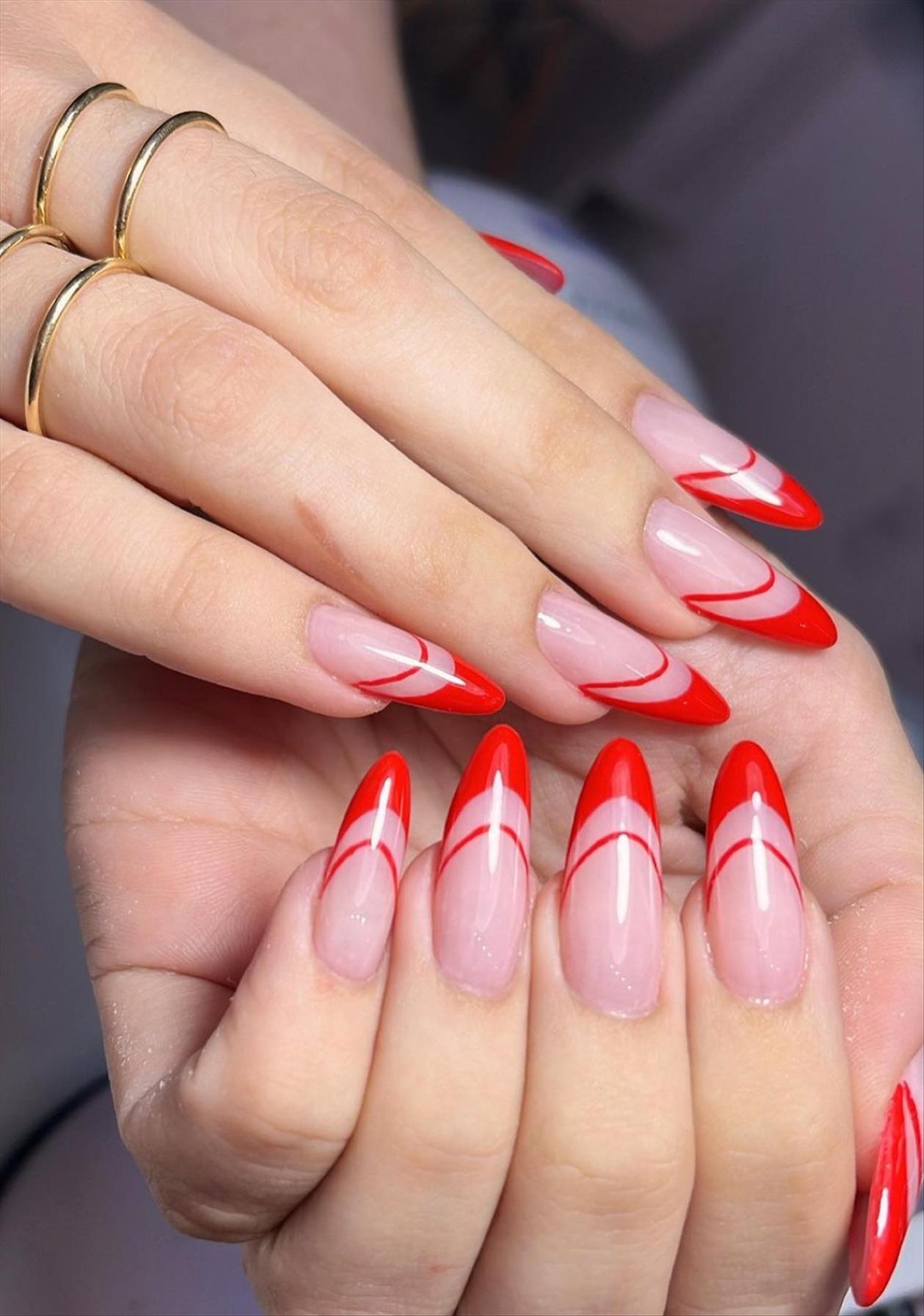 Trendy Winter nails almond-shaped nails to try